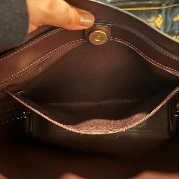 New Coach Chelsea Champlain Skeleton Horse Carriage Leather Tote - Picture 9 of 10